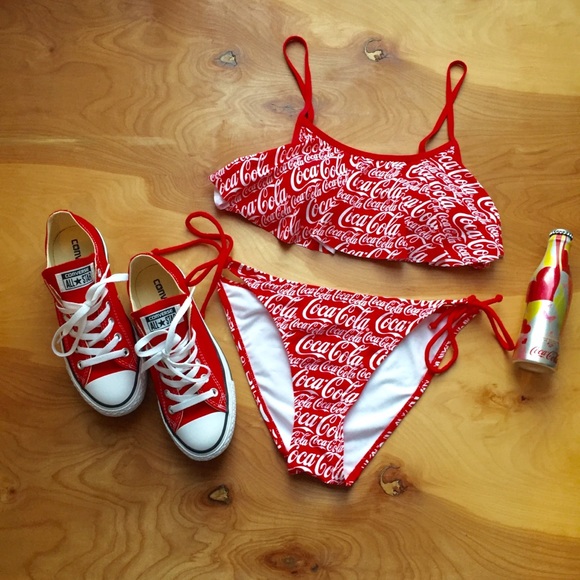 Coca-Cola Red It/'s the Real Thing Bikini Bottom Swim Suit Size Large